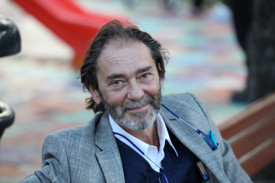 “Mümkün olanla başlamak her zaman makuldür”